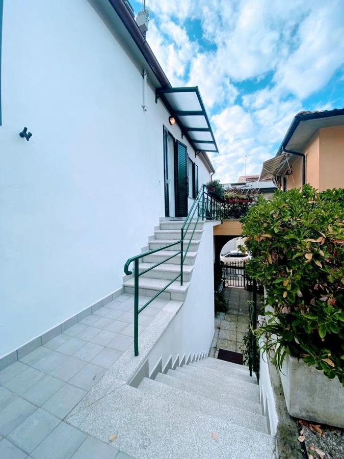 Casa Isma Apartment เชชินา ภายนอก รูปภาพ