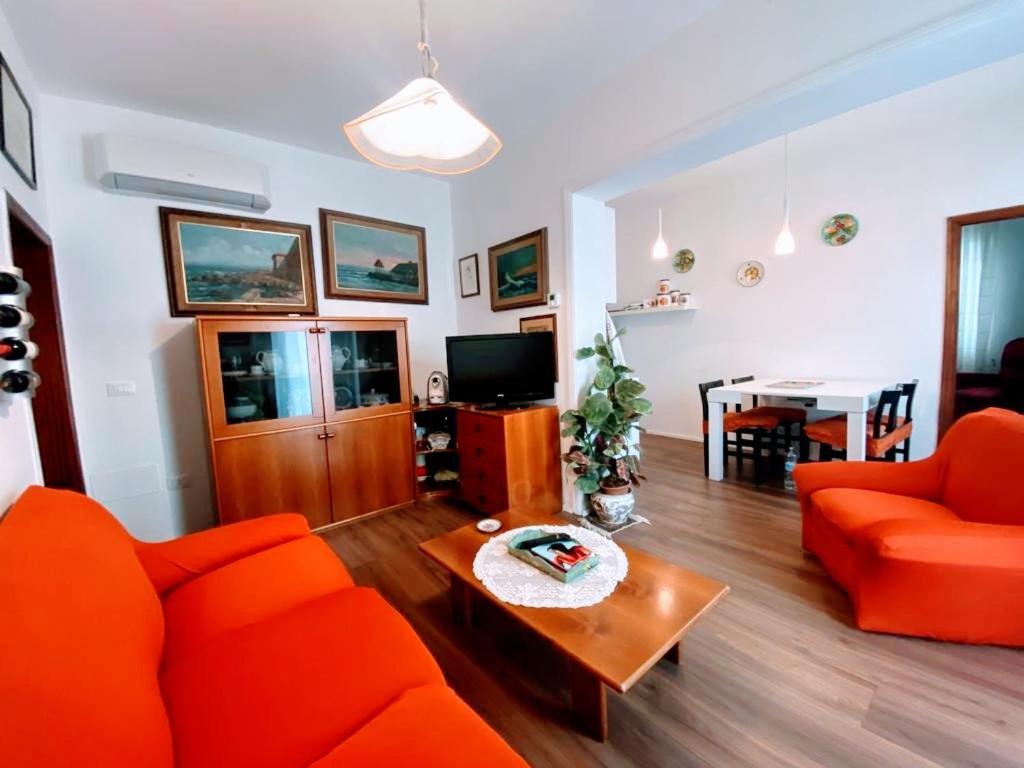 Casa Isma Apartment เชชินา ภายนอก รูปภาพ